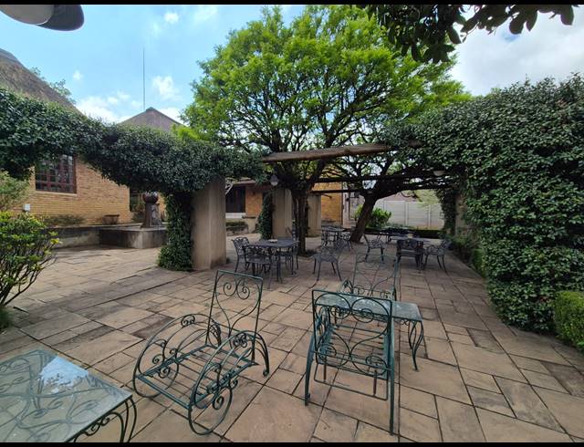 7 BEDROOM HOUSE FOR SALE IN LASIANDRA